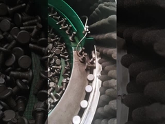 Otomatik sertlik sınıflandırma sistemi için otomatik besleme tepsisi